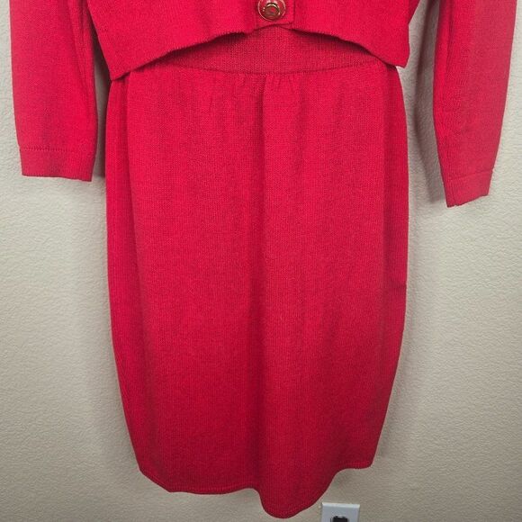 Vintage St John Santana Knit Skirt Sweater Set Womens 4 Red Gold Buttons - Picture 4 of 13